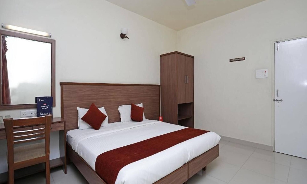 Koregaon Park Hotel | Hotel Surya Villa