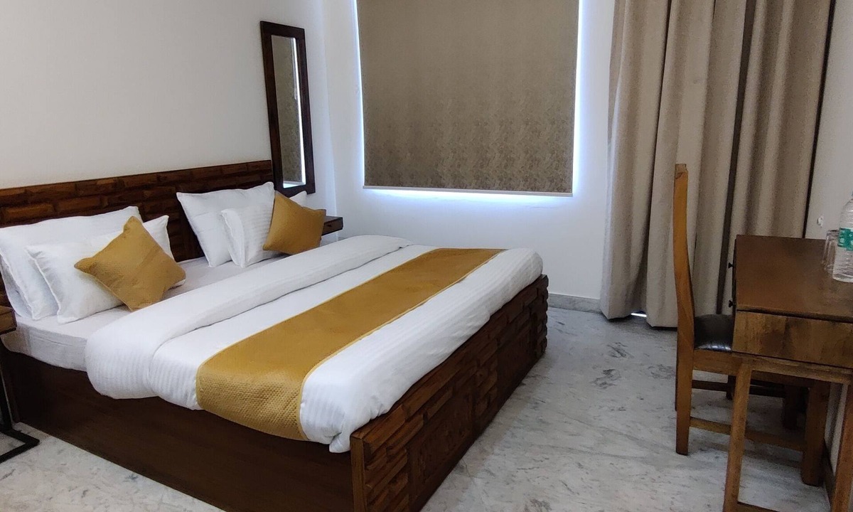 Jhotwara Hotel | Hotel Suryavanshi Palace