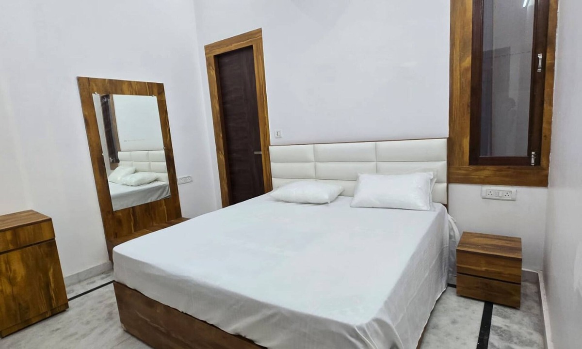 Meerut Hotel | Hotel T Star