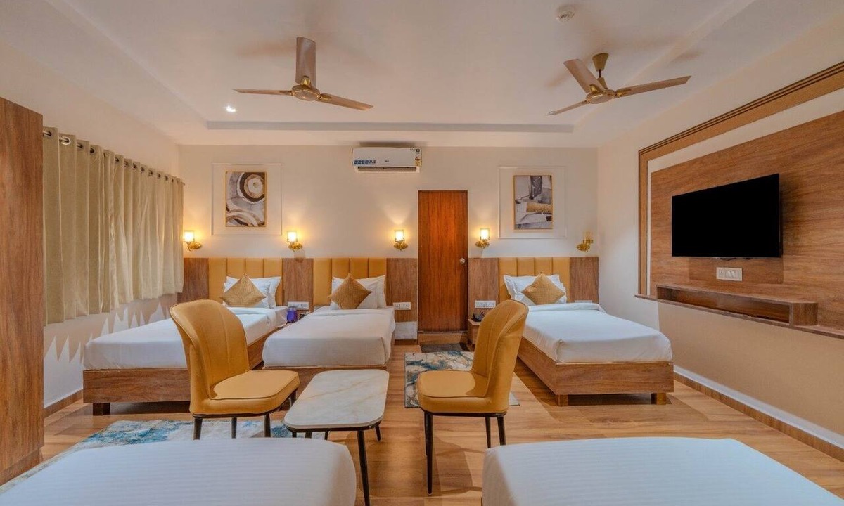 Bilimora Hotel | Hotel TGR