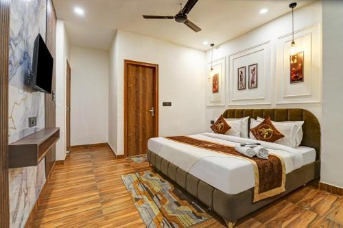 Delhi Hotel | Hotel The Arrow International Laxmi Nagar