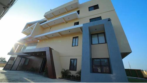 Giridih Hotel | HOTEL The Breeze