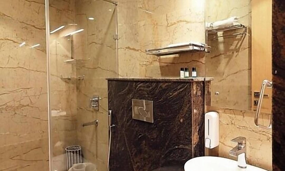 Kakarmatha Hotel | Hotel The Elegance Inn Varanasi