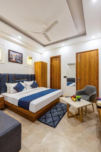 Jangpura Hotel | Hotel The King Palace Free Pick up From Nizamuddin Railway Station