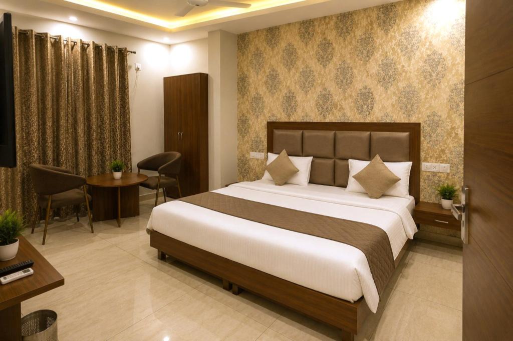Chandigarh House | Hotel The RR Residency Sector 45