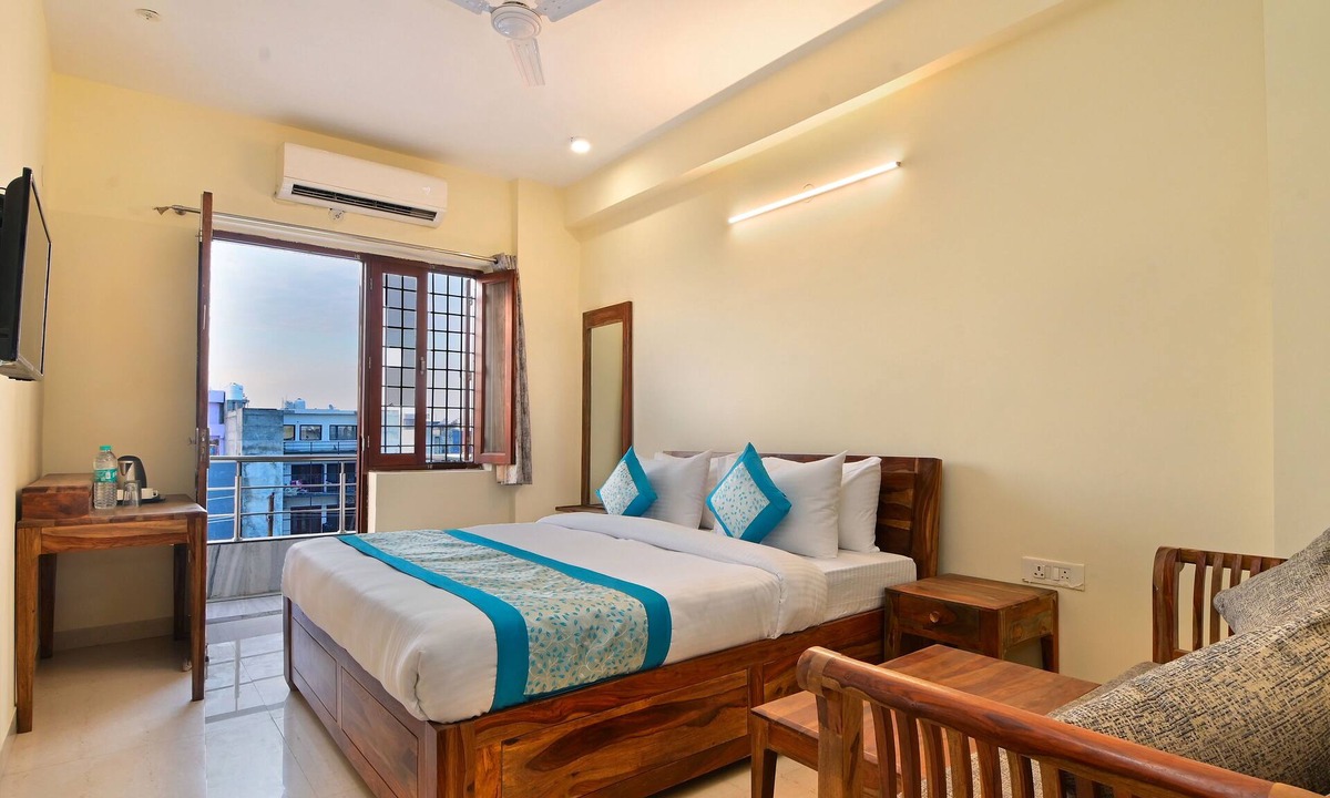 Noida Hotel | Hotel The York