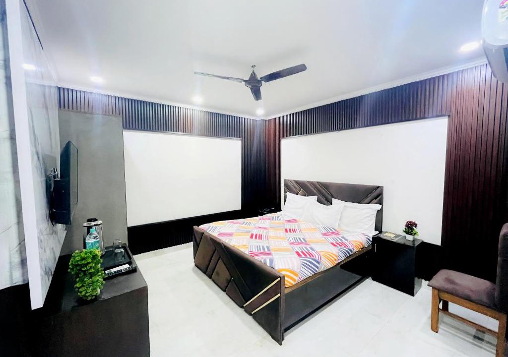 Jangpura Hotel | Hotel Tom Palace