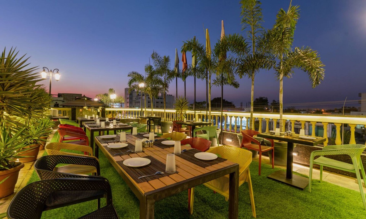 Vijayapura Hotel | Hotel Town Palace