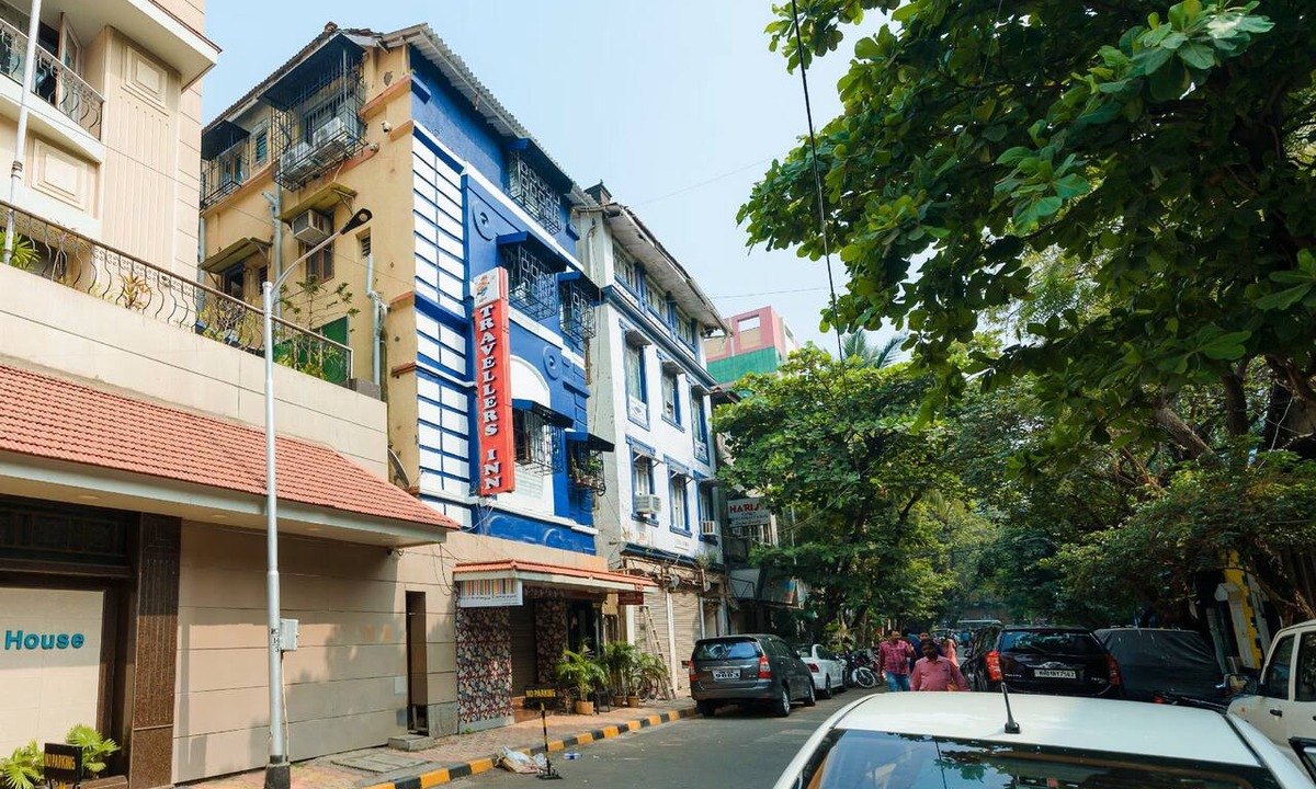 Fort Hotel | Hotel Travellers Inn Near Fort