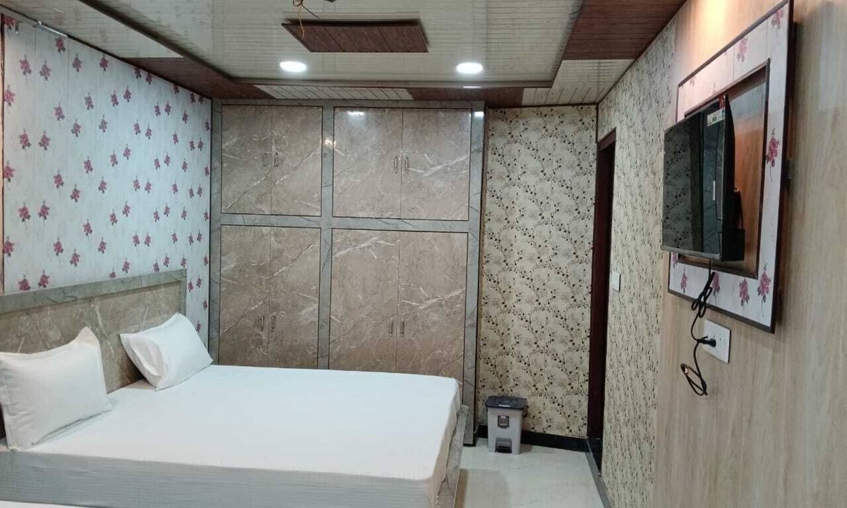 Amer Fort Road Hotel | Hotel Tulsi Palace