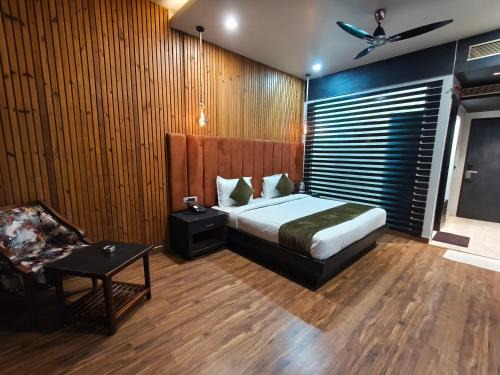 Ghaziabad Hotel | Hotel Tushar Elegant