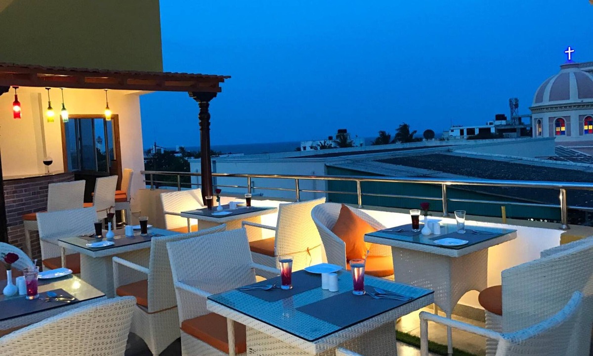 White Town Hotel | Hotel Villa Krish