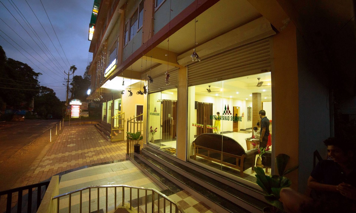 Mananthavady Hotel | Hotel Wayanad Square