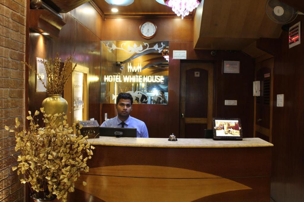 Kolkata Hotel | Hotel White House