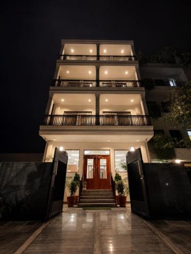Sector 70 Hotel | Hotel Woodmark - Sector 70, Noida