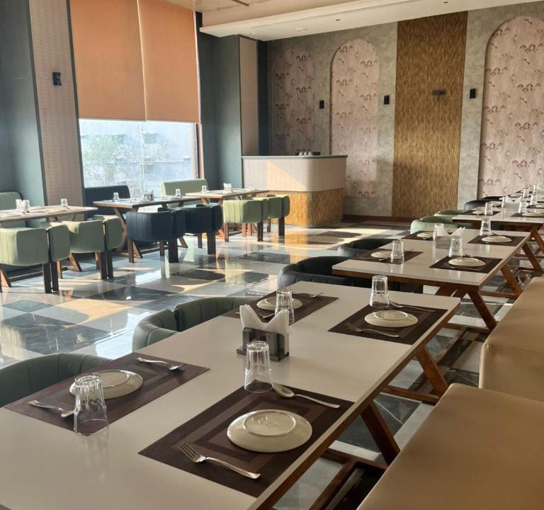 Chhindwara Hotel | Hotel Yashdhan International