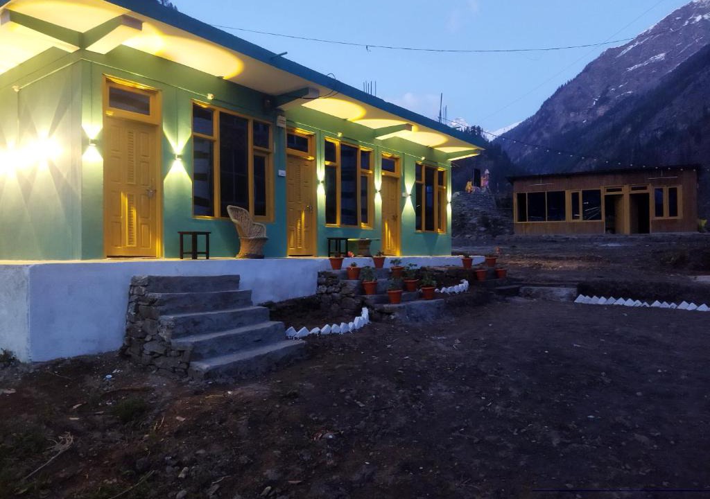 Tosh House | House Of Parvati