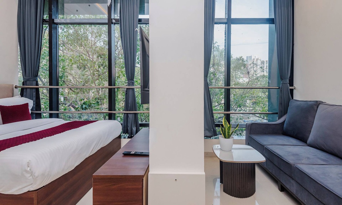 Goregaon West Hotel | Hsquare Prime Stay