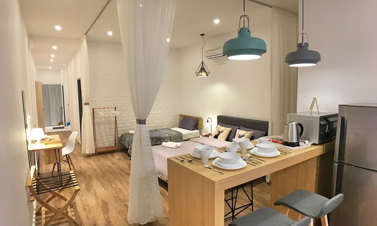 Downtown George Town House | iBook4 Deluxe 2 Bedroom Gurney Suite by iBook Homestay