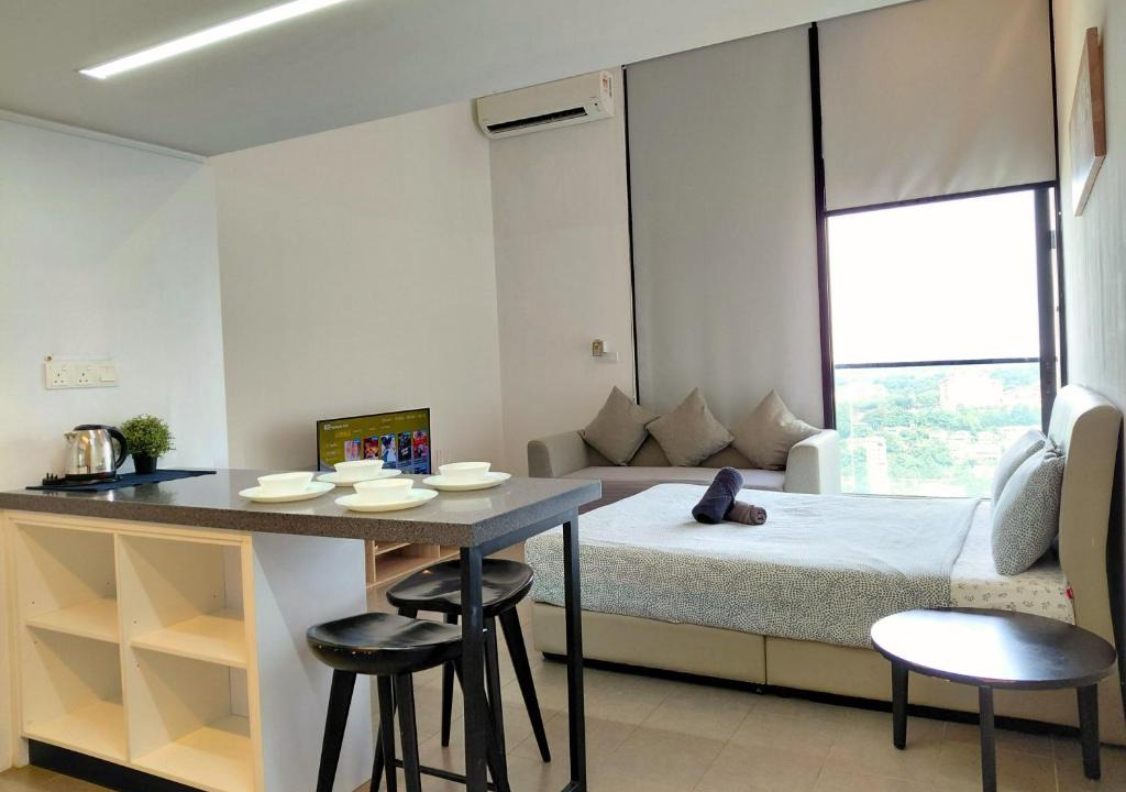 Brickfields Apartment | IHomes33 EST Bangsar KL Sentral LRT 2-4 Pax, IH3A