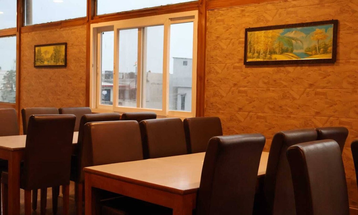 Bullawala Hotel | Indulge in the ultimate retreat, where paradise awaits you at every turn.