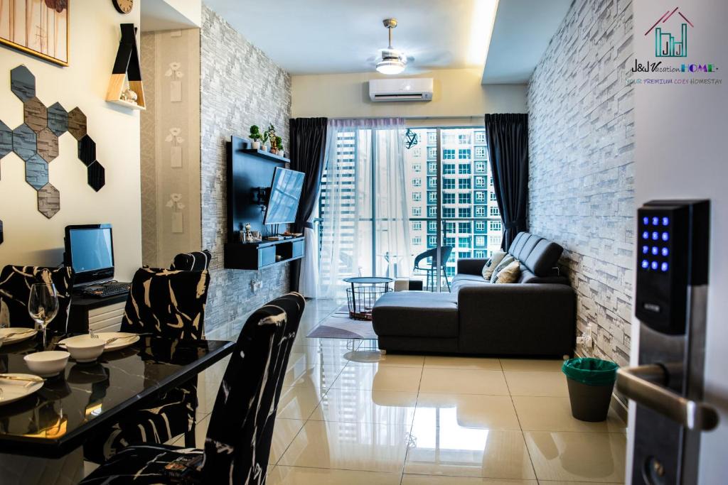 Malacca City Apartment | J&J Vacation Home@Parkland Residence