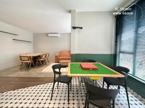 Taman Century House | Jalan Rusa Happy hour 10pax KTV Walkable to KSL Mall Johor Bahru