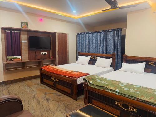Bhadrachalam Apartment | Jaya SriRama Lodge