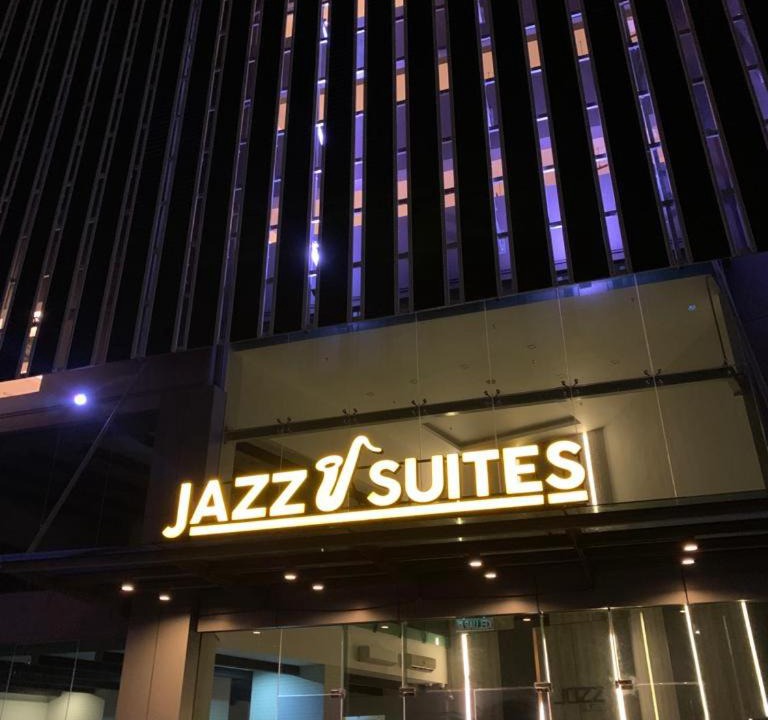 Seri Tanjung Pinang Apartment | Jazz Service Suites 2 bedroom 35-1 by Yen's Sojourn