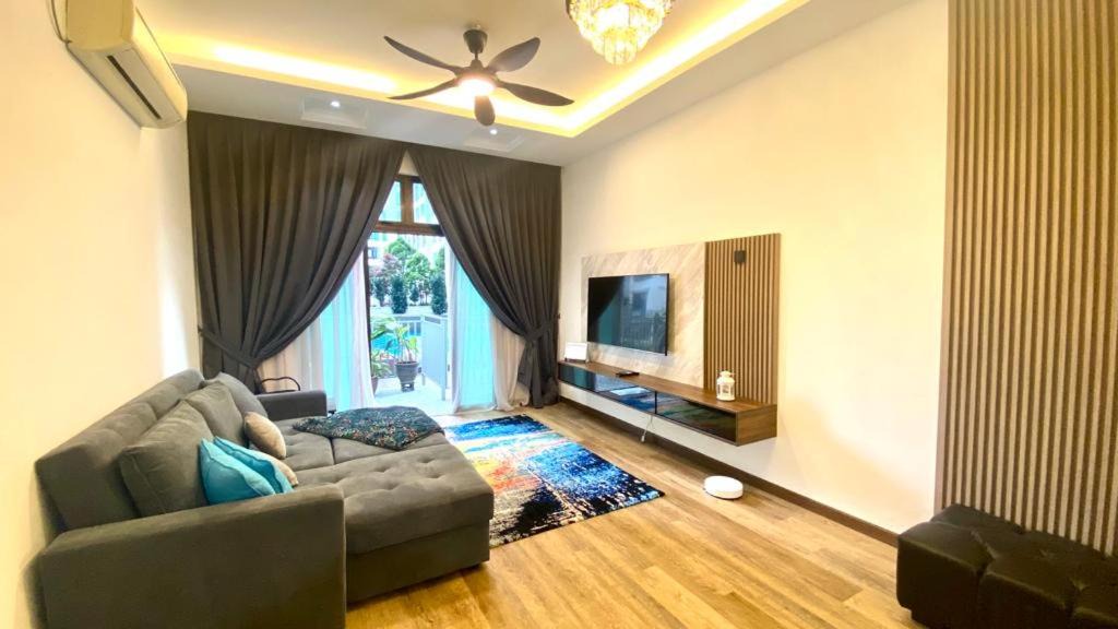 Kempas Apartment | JB D’Summit Residence by The Pool