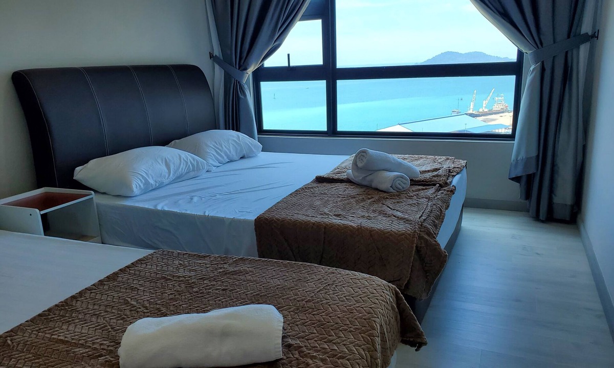 Kota Kinabalu Condo | Jesselton Quay is a Condominium in Kota Kinabalu Offering a Private Pool