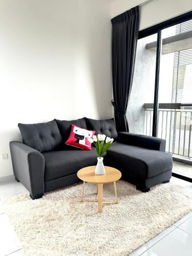 Bukit Indah Apartment | Joan's Hideout Sky Trees Serviced Apartment 4 pax JB Aeon Bukit Indah