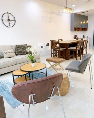 Kajang House | Kajang Superlink Villa With 6 Bedroom & Luxury