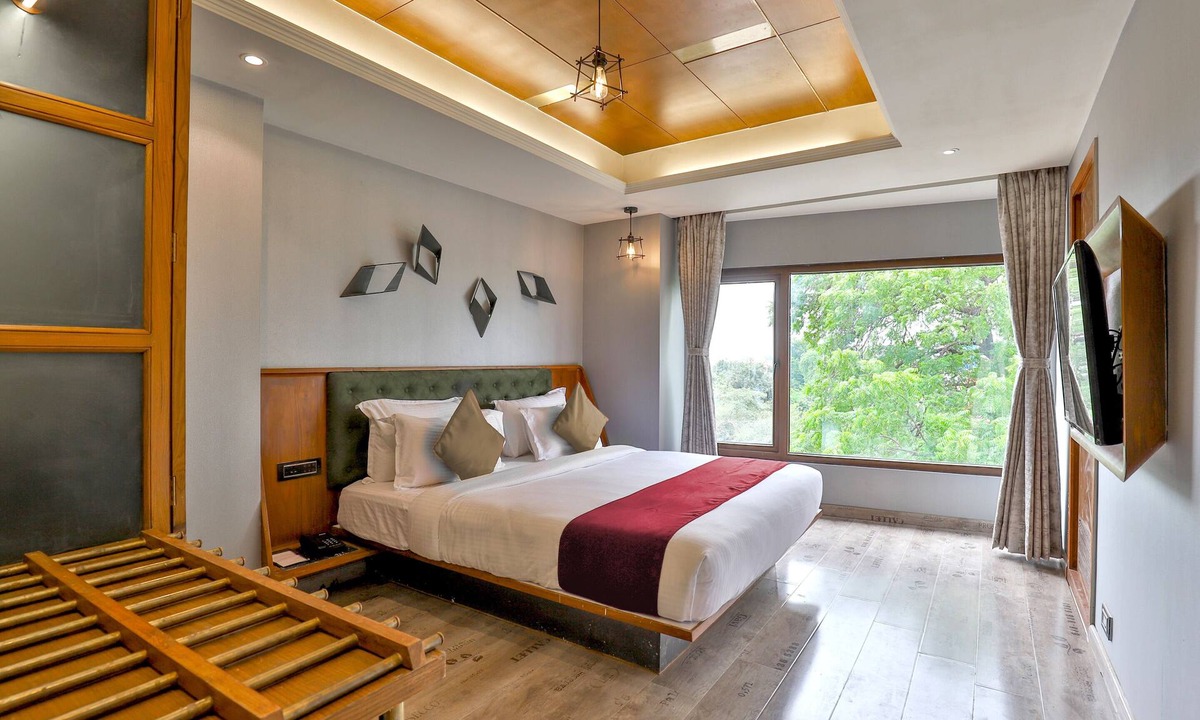 Ahmedabad Hotel | Keys Select by Lemon Tree Hotels, Gandhi Ashram, Ahmedabad