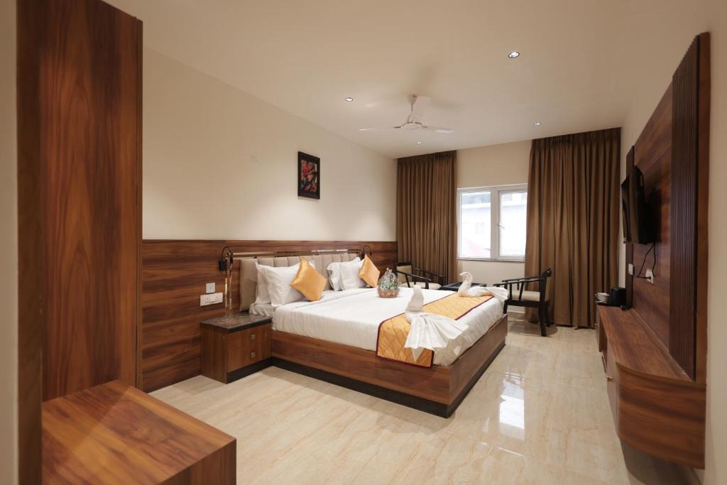 Thanjavur Hotel | KG Residency Inn