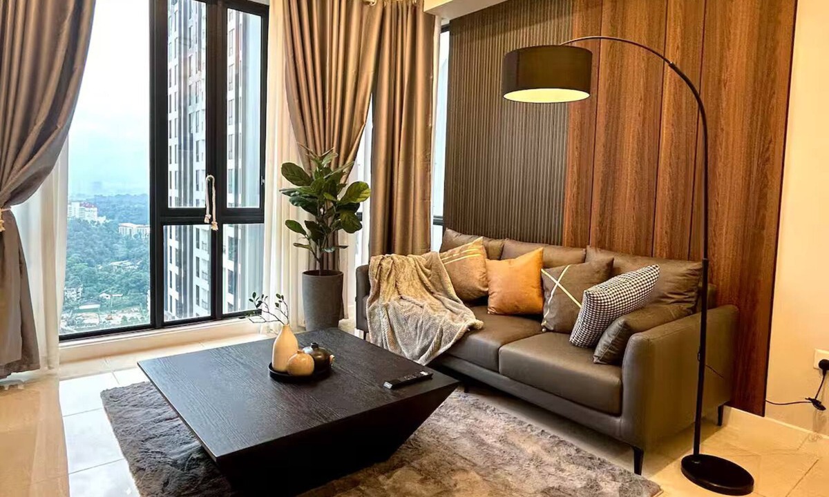 Brickfields Apartment | KL Central 31st floor KLCC view