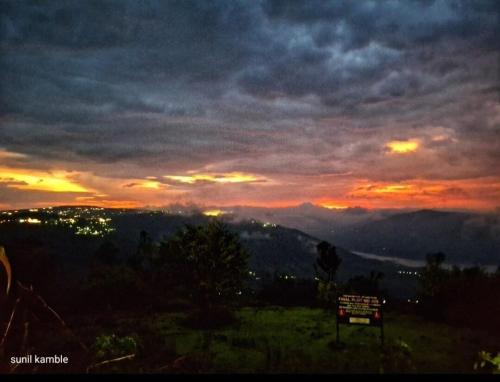 Panchgani Apartment | Kunti's Terrace