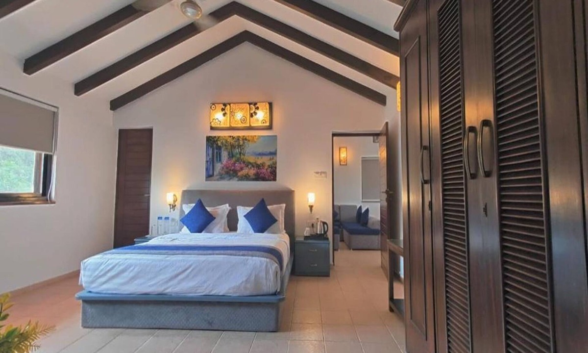 Baga Hotel | La Sunila Suites Baga by WSI