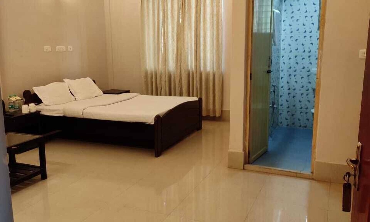 Sonamura Hotel | Lake Side Resort Neermahal