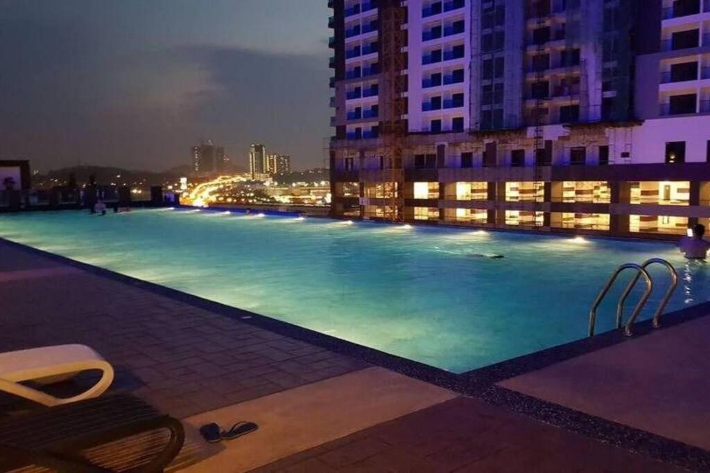 Kampung Bukit Dukong Apartment | Landmark Residence Romantic Studio house