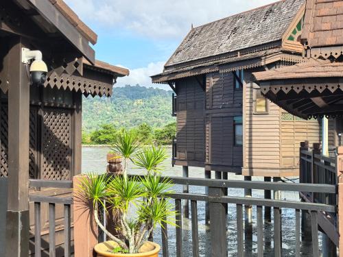 Padang Matsirat House | Langkawi Lagoon Floating Resort 01