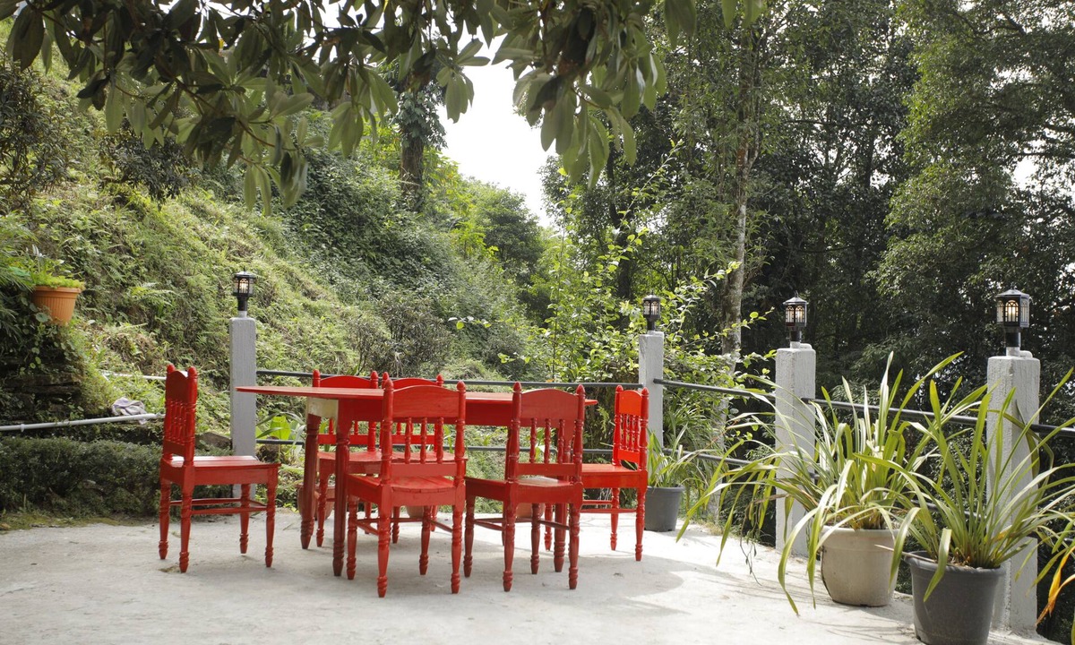 Tukdah Forest Hotel | Latitudee Boutique Rooms