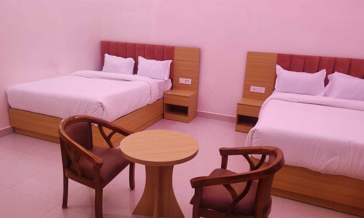 Barsana Hotel | Laxmi Seva Sadan Laxmi Hotel