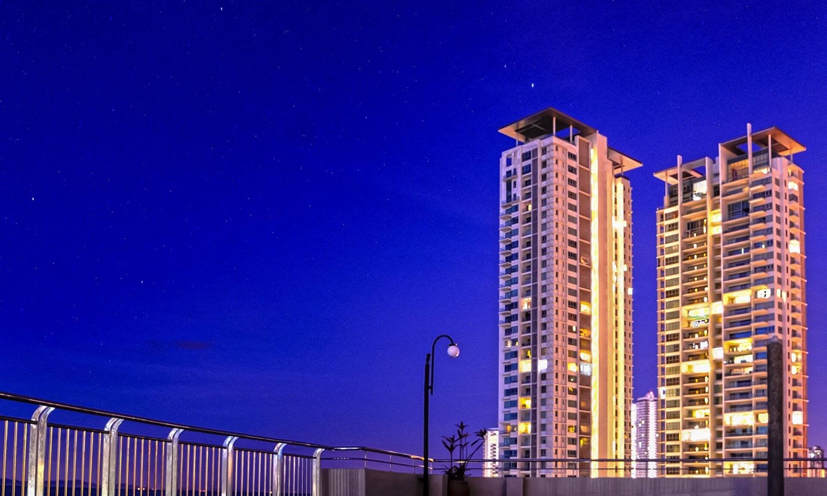 Tanjung Bungah Hotel | Leisure Cove Hotel & Apartments