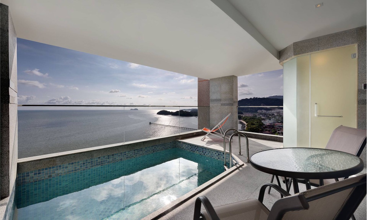 Bayan Lepas Hotel | Lexis Suites Penang