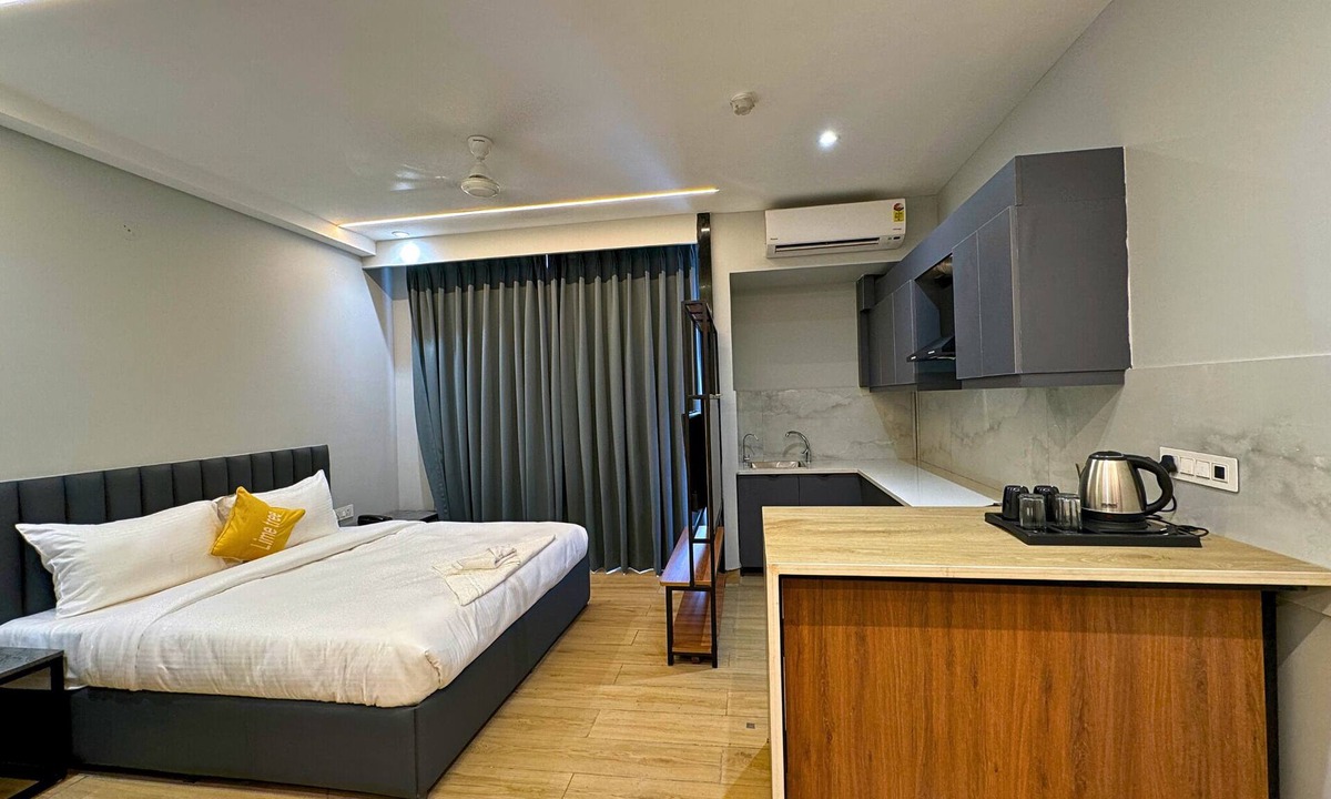 Sector 51 Apartment | Lime Tree Hotel Sector 51 Gurgaon