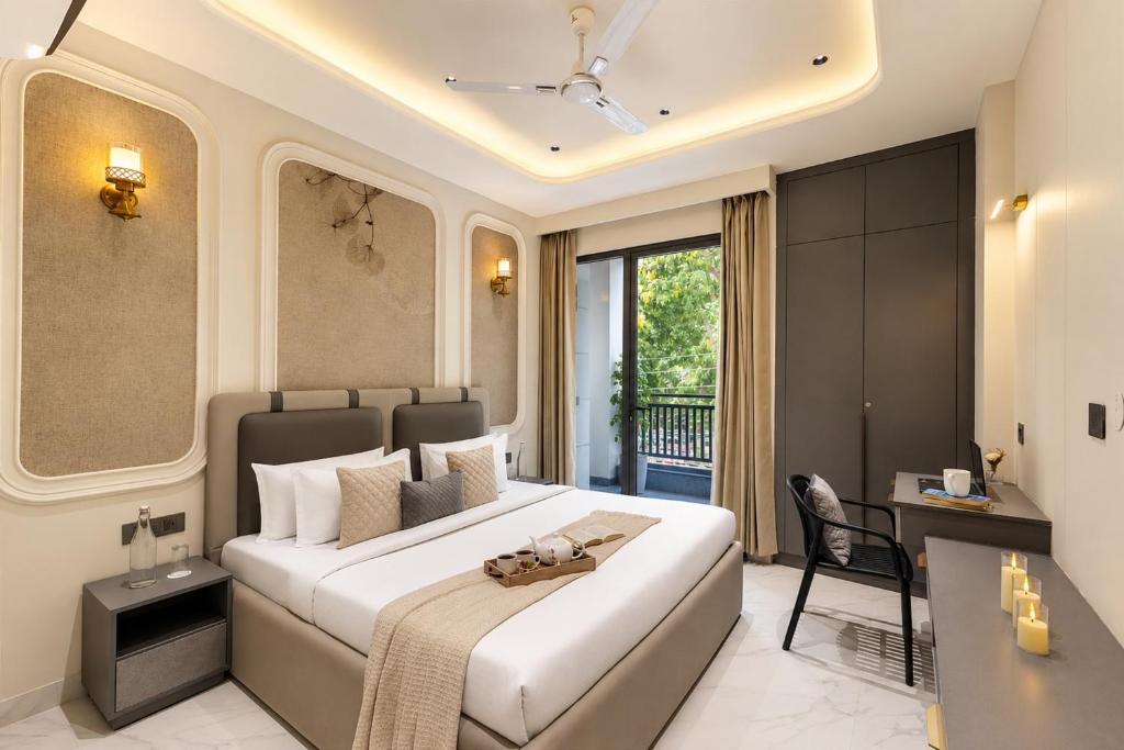 Sushant Lok Apartment | Liv Regalia-Luxora Stays