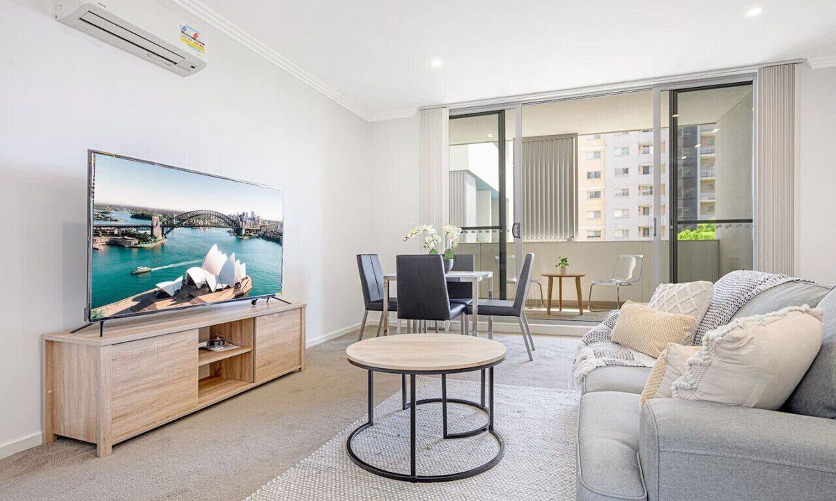 Liverpool Apartment | Liverpool Stunny Modern Apt |Wifi &Parking