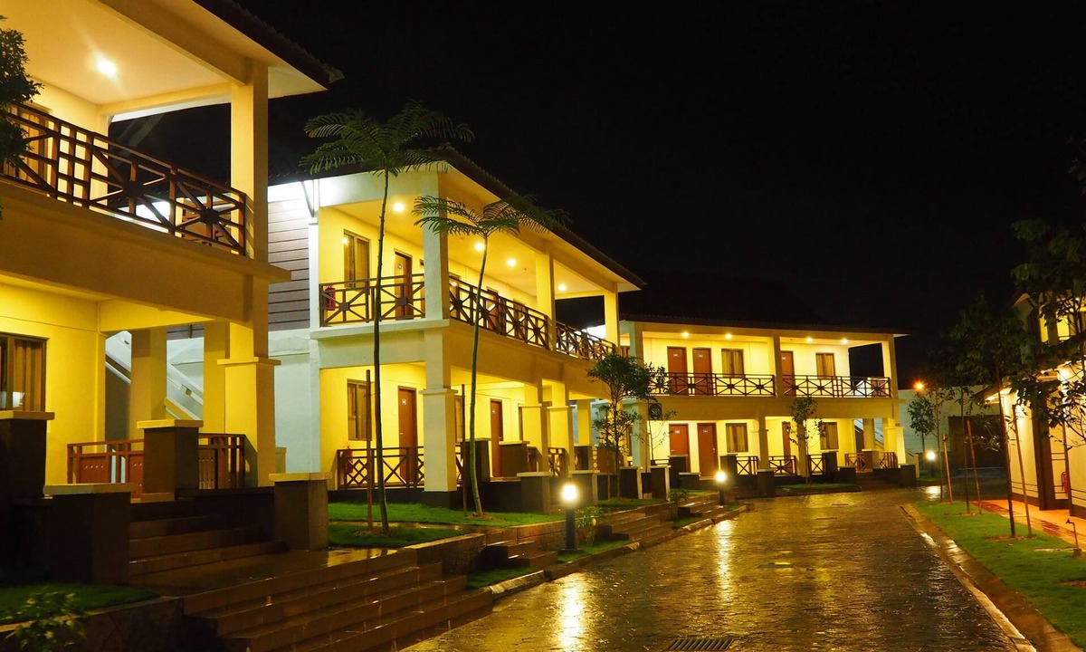 Bandar Penawar Hotel | Lotus Seaview Beach Resort