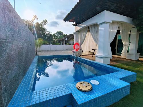 Baru Sikamat Villa | Luxpro Private Pool Bungalow Seremban